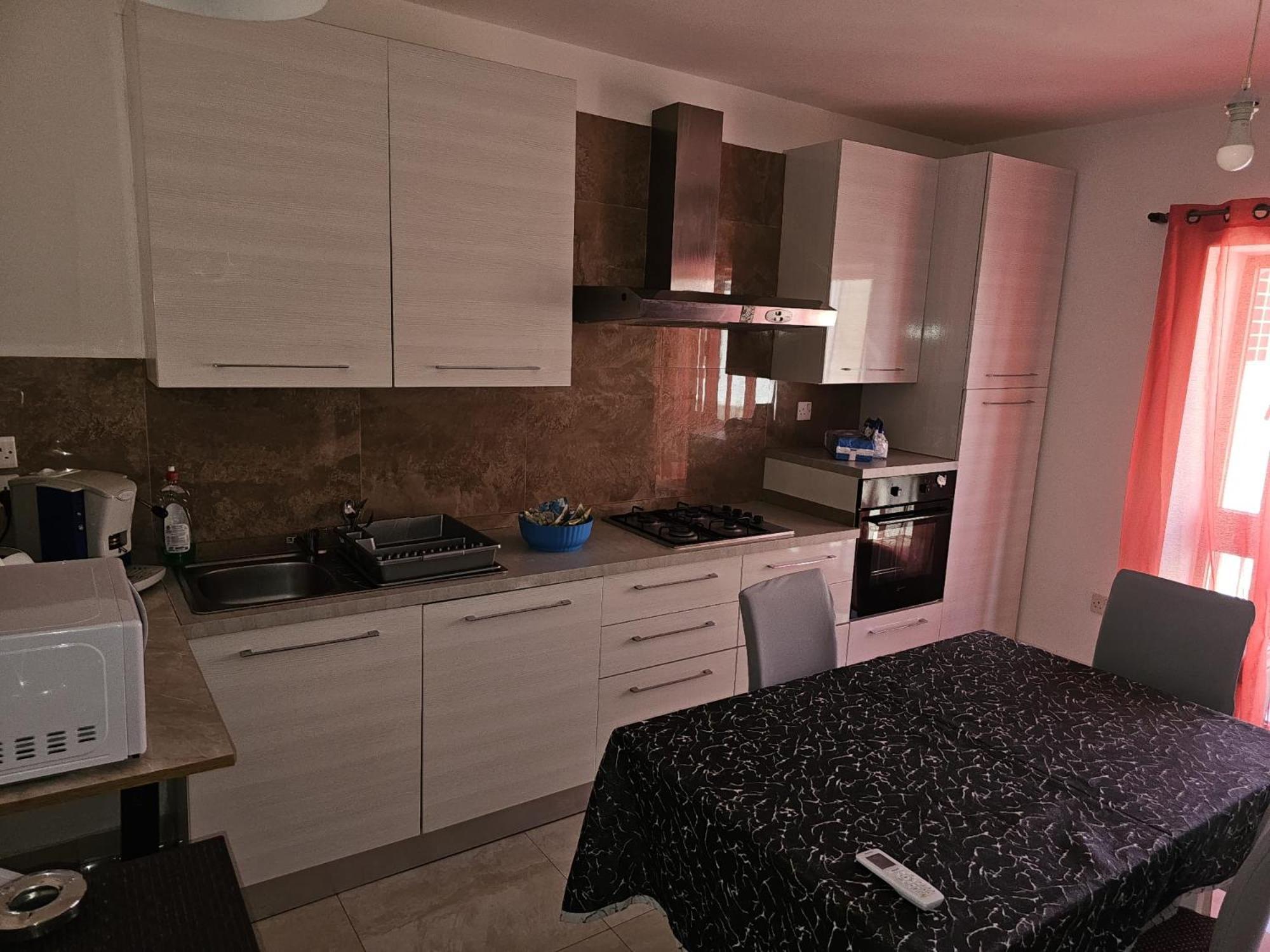 סיינט פול ביי Modern Three Bedroom Apartment In Center Bugibba מראה חיצוני תמונה
