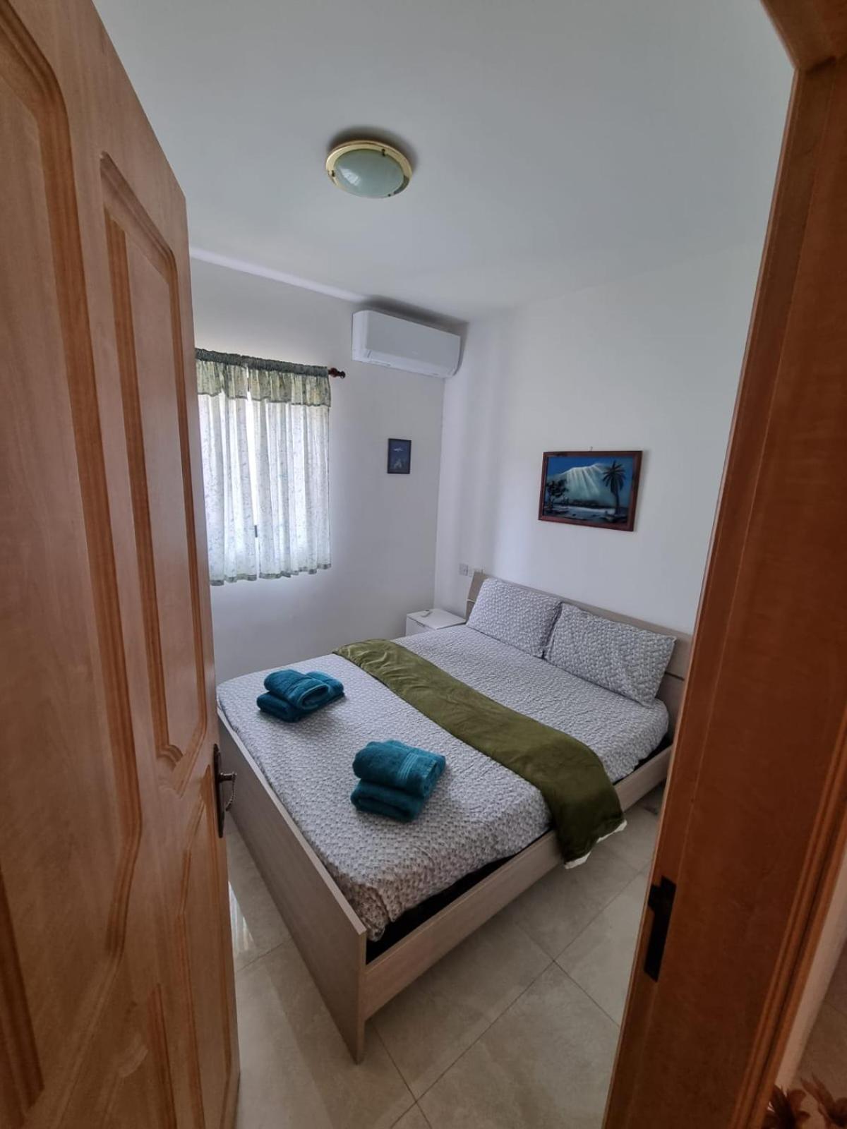 סיינט פול ביי Modern Three Bedroom Apartment In Center Bugibba מראה חיצוני תמונה